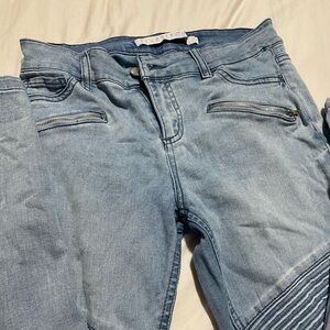 Women Size 9 Blue Skinny Jeans